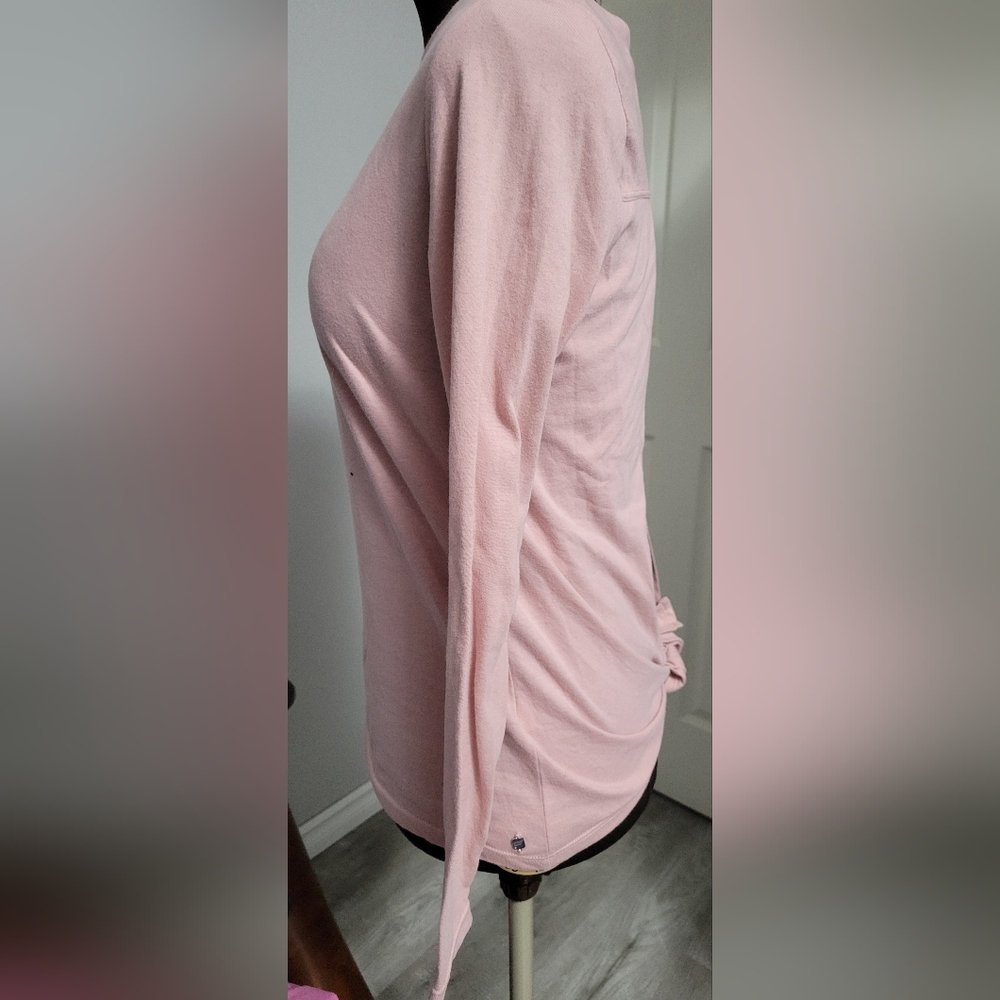 XS Fabletics Calliope Long Sleeve Top - Picture 4 of 6